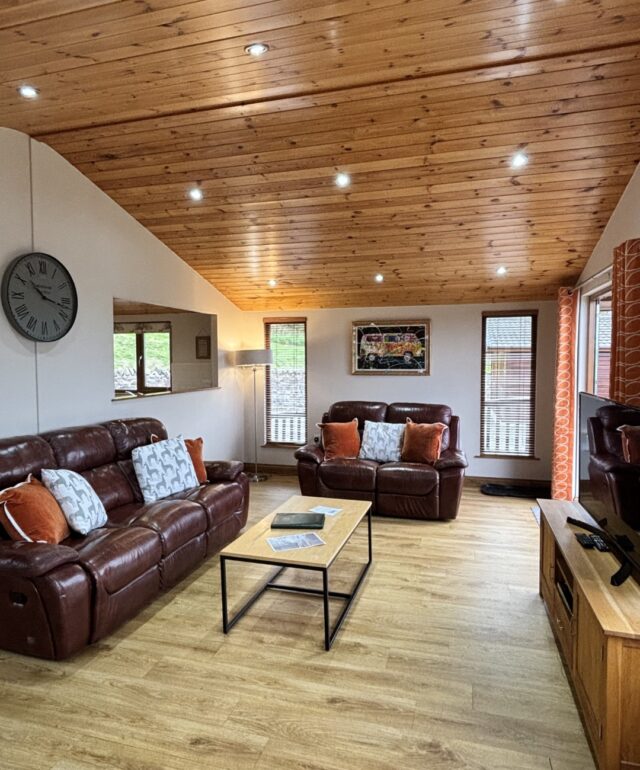 Woodpecker Lodge Lounge