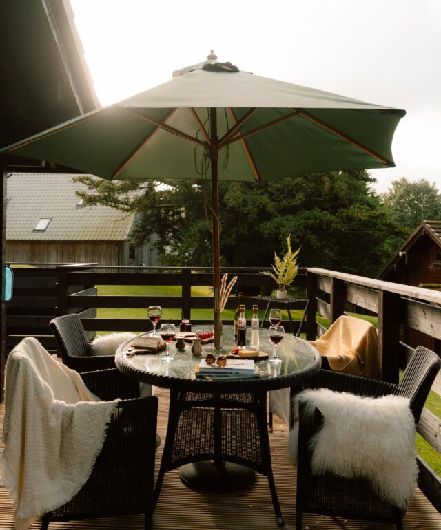 Laird Galloway Lodge 27 Enclosed Decking Area