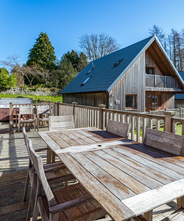Lord Galloway Lodge 34 Enclosed Decking with Hot Tub and Outside Dining