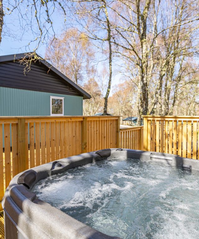 Bracken Lodge 5 with Hot Tub