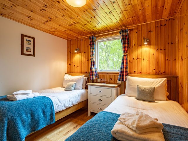 Bracken Lodge 7 Twin Bedroom