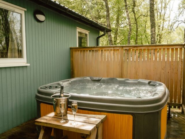 Gorse Lodge 9 Private Hot Tub