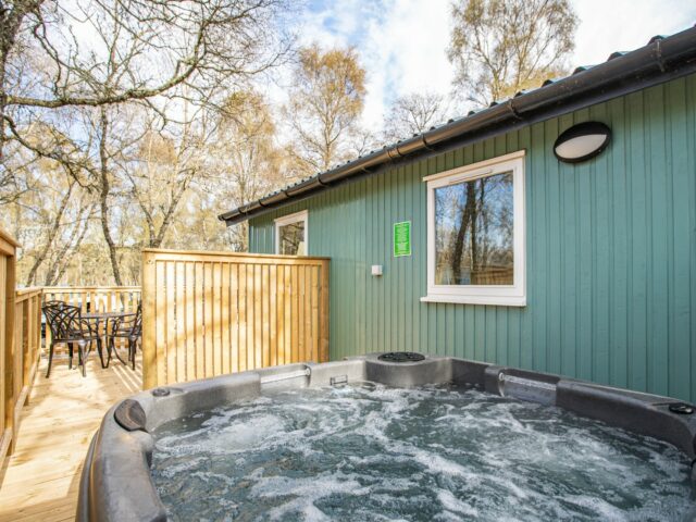 Gorse Lodge 9 Private Hot Tub