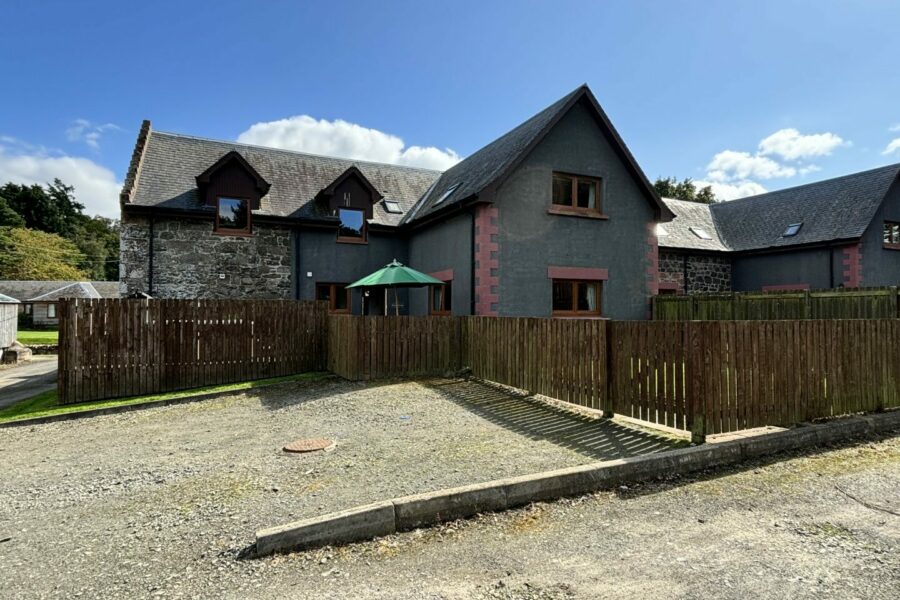 Keepers Lodge with Hot Tub