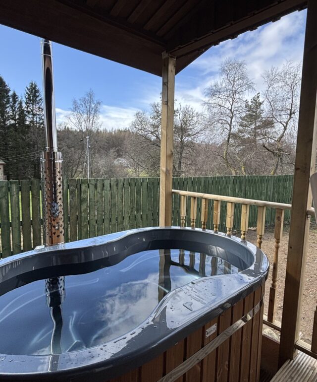 Azalea Lodge 1 Wood Burning Hot Tub Under Canopy